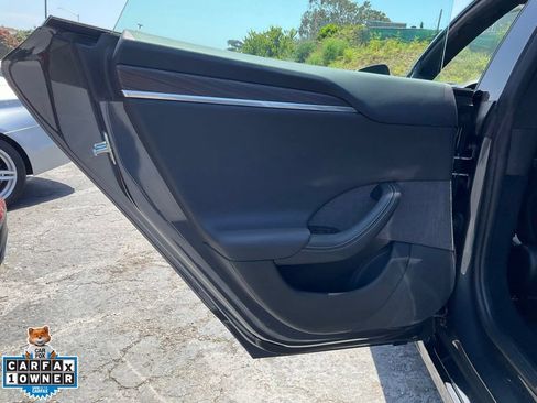 Used 2022 Tesla Model S AWD/4WD image 37