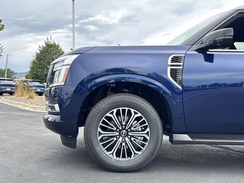New 2026 Nissan Armada SL w/ Captain's Chari Seat Package AWD/4WD image 8