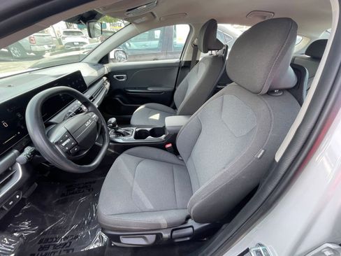 Used 2025 Kia K4 LXS image 30