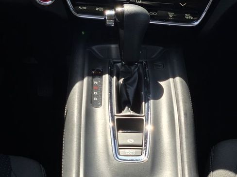 Used 2022 Honda HR-V EX image 14