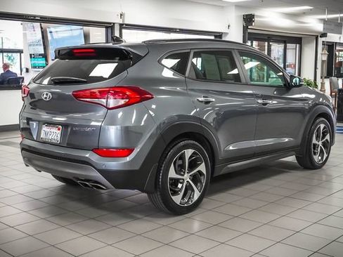 Used 2016 Hyundai Tucson Limited w/ Option Group 03 FWD image 6