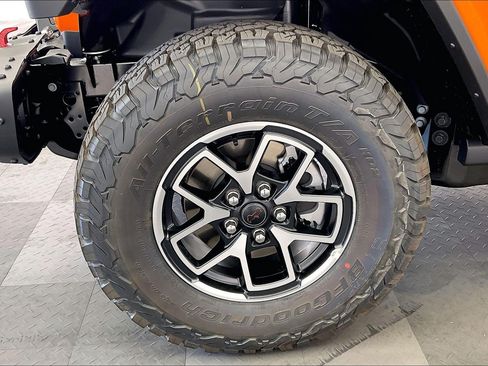 New 2027 Jeep Wrangler Rubicon w/ Steel Bumper Group AWD/4WD image 14