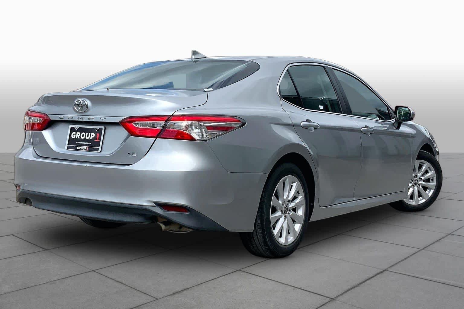 Used 2020 Toyota Camry LE FWD image 13