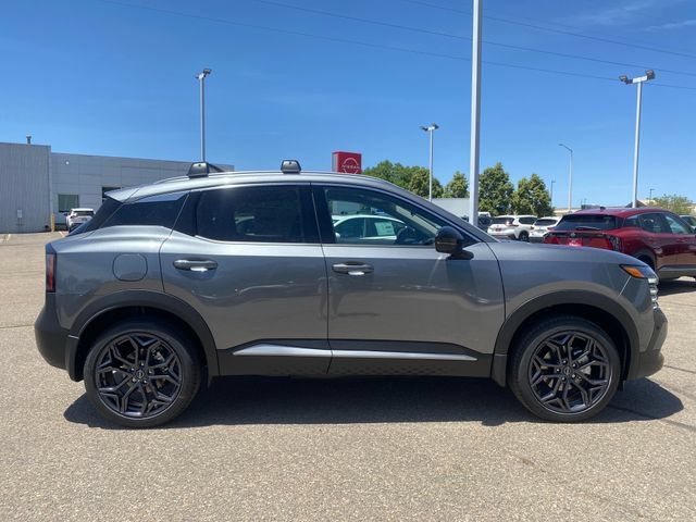 New 2026 Nissan Kicks SR w/ Cold Weather Package AWD/4WD image 6