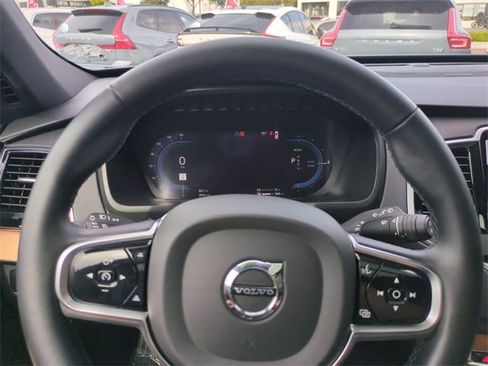 Certified 2023 Volvo XC90 T8 Plus image 17