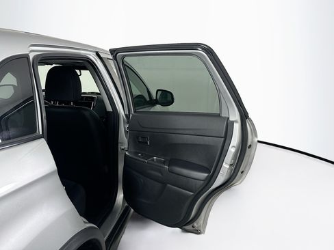 Used 2024 Mitsubishi Outlander Sport AWD image 27