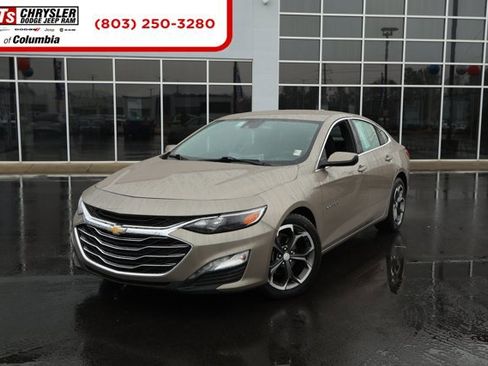 Used 2023 Chevrolet Malibu LT image 1