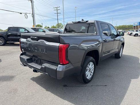 Used 2025 Toyota Tundra SR5 AWD/4WD image 5
