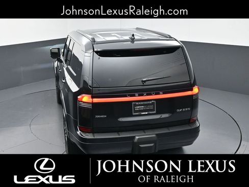 Certified 2025 Lexus GX 550 w/ Cold Area Package image 28