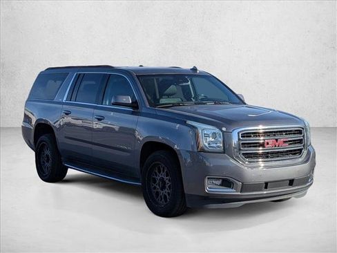 Used 2018 GMC Yukon XL SLT w/ Open Road Package image 3