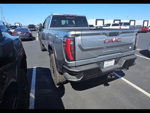 Used 2024 GMC Sierra 2500 AT4X AWD/4WD image 5