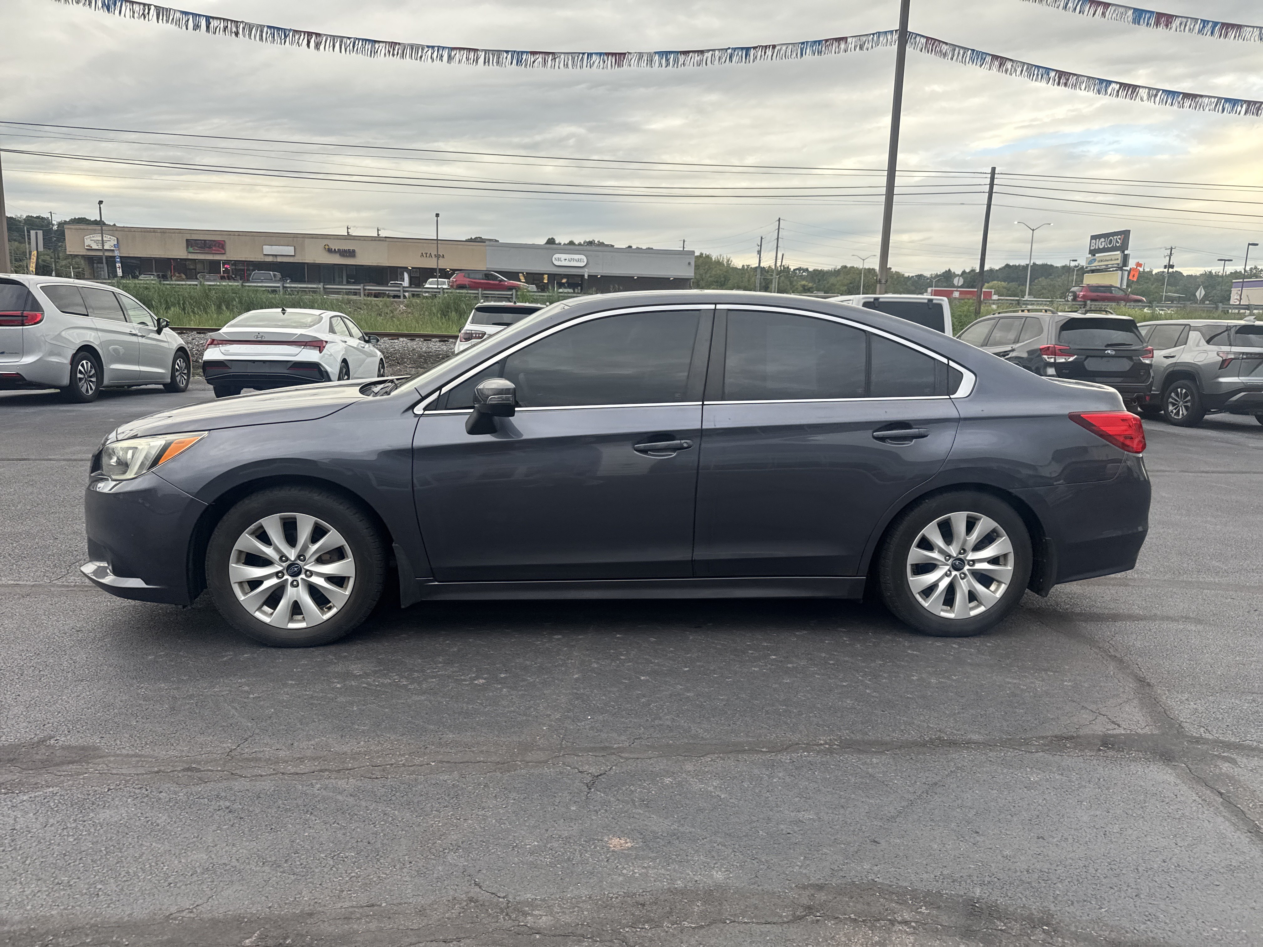 Used 2015 Subaru Legacy 2.5i Premium AWD/4WD image 7