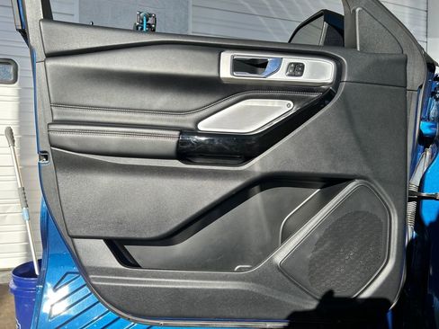 Certified 2021 Ford Explorer ST w/ Equipment Group 401A image 9