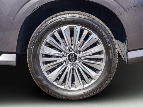 Used 2025 INFINITI QX80 Luxe image 42