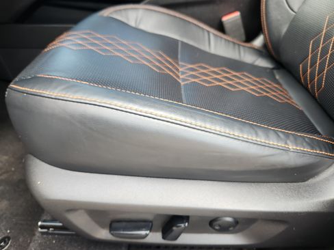 Used 2023 Mitsubishi Outlander SEL 40th Anniversary AWD/4WD image 19