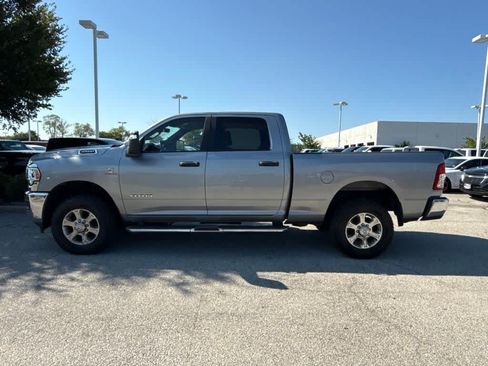Used 2024 RAM 2500 Big Horn AWD/4WD image 2