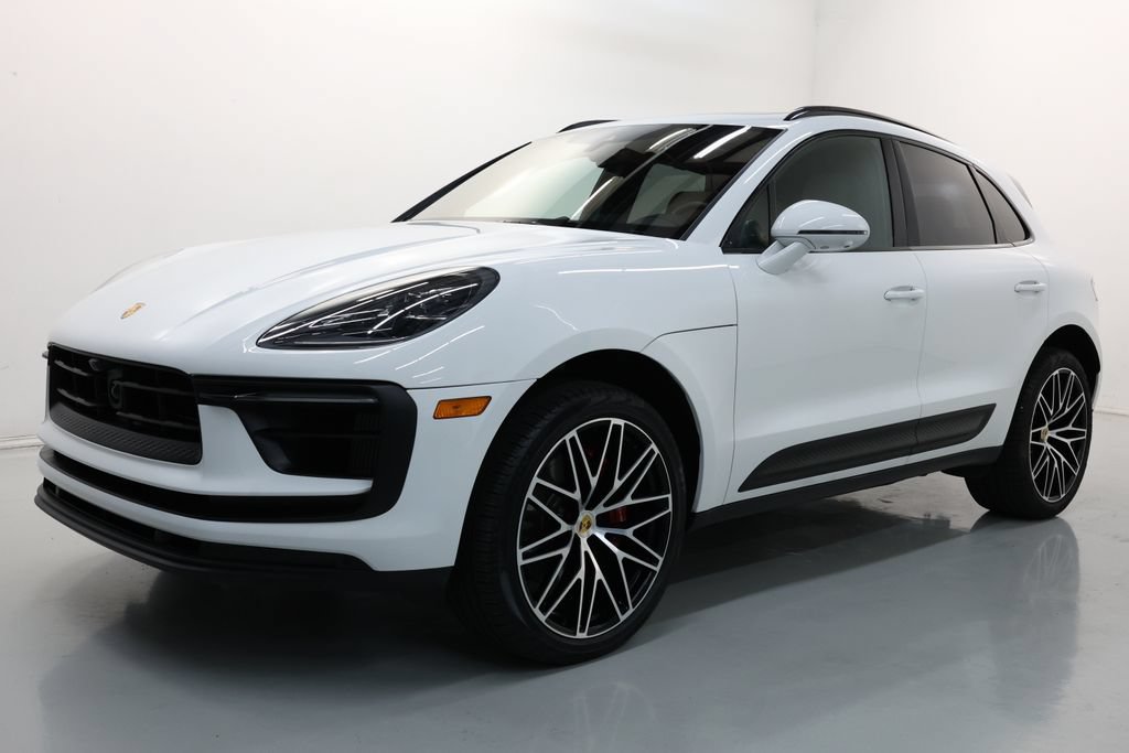 Used 2025 Porsche Macan S AWD/4WD image 1