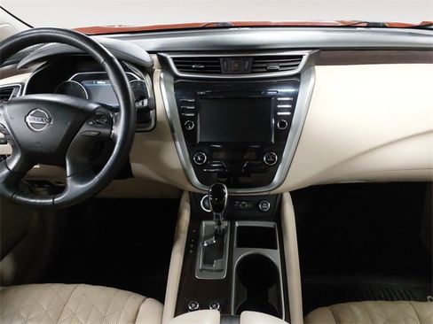 Used 2019 Nissan Murano Platinum image 11