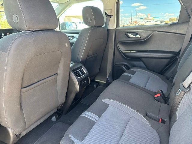 Used 2025 Chevrolet Blazer LT FWD image 19