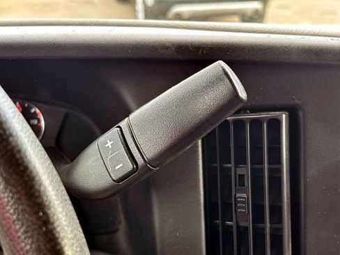 Used 2016 GMC Savana 3500 image 12