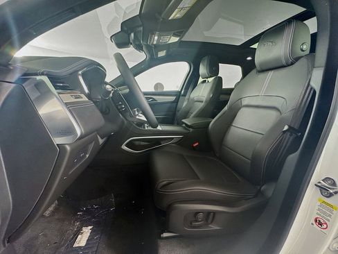 New 2026 Jaguar F-PACE R-Dynamic S image 20