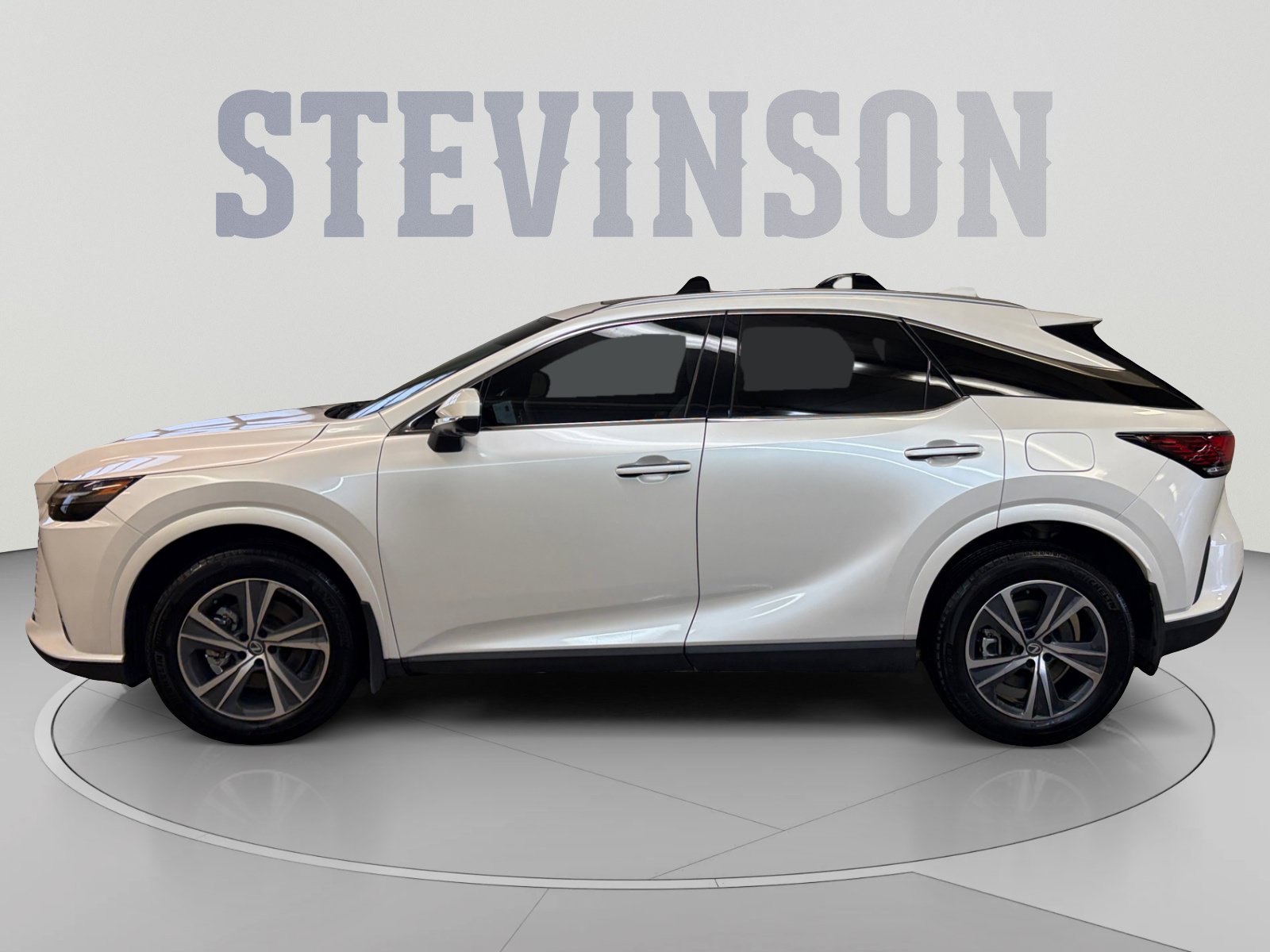 Used 2026 Lexus RX 350h w/ Convenience Package AWD/4WD image 2