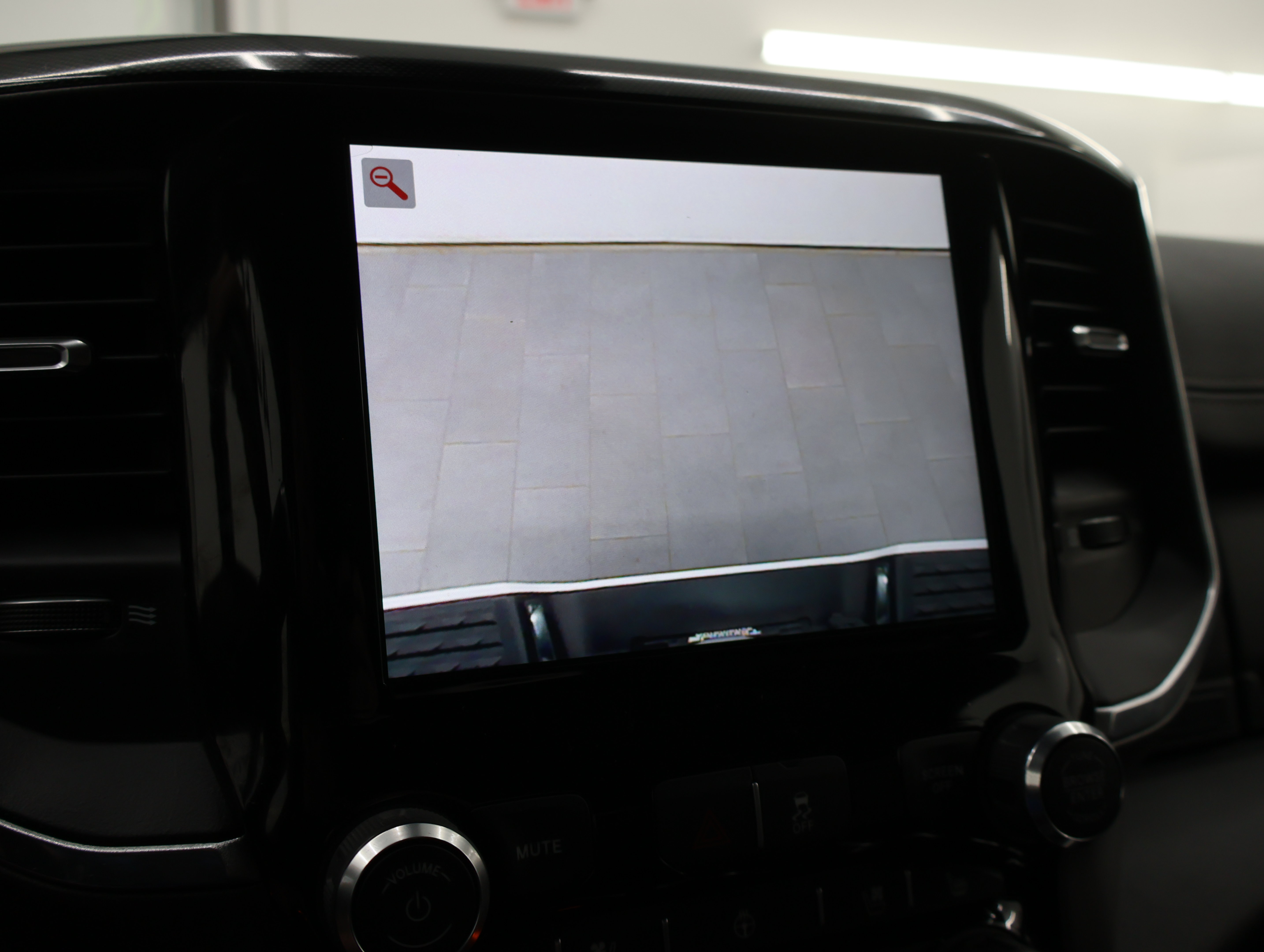 Used 2022 RAM 2500 Laramie AWD/4WD image 18