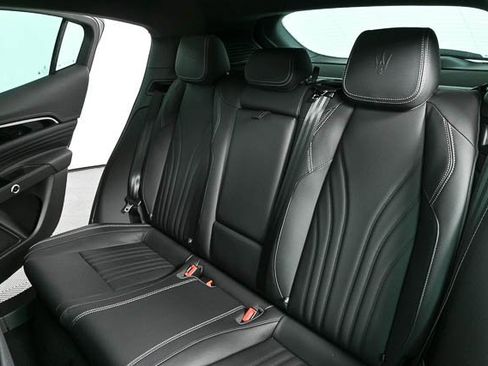 New 2025 Maserati Grecale Modena image 24