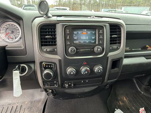 Used 2018 RAM 1500 Express w/ Express Value Package image 30
