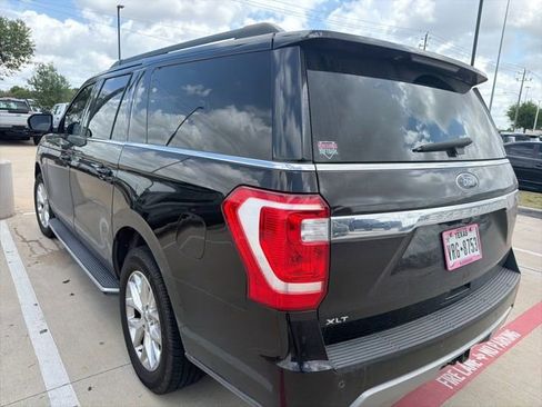 Used 2021 Ford Expedition Max XLT image 3