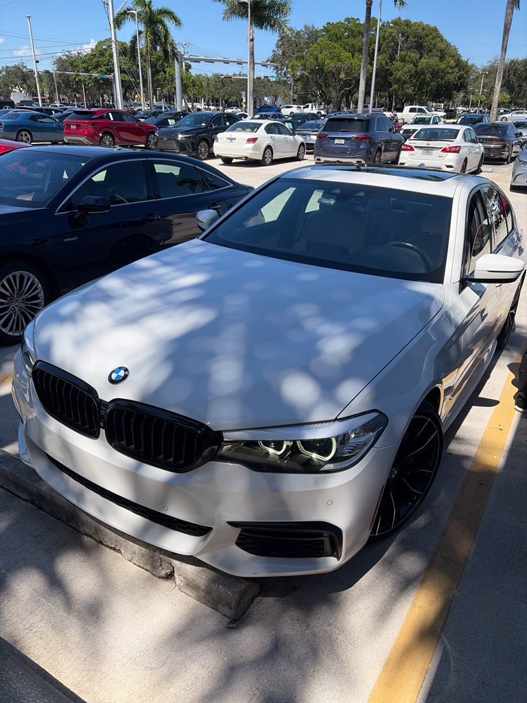 Used 2020 BMW 540i w/ M Sport Package RWD image 3