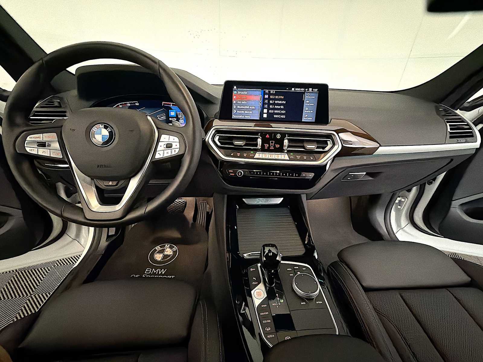 Used 2024 BMW X3 xDrive30i w/ Convenience Package AWD/4WD image 14