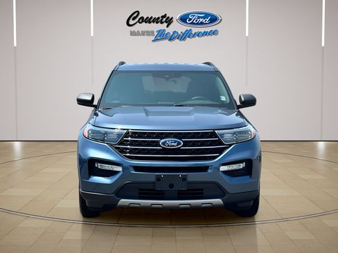 Used 2020 Ford Explorer XLT w/ Equipment Group 202A AWD/4WD image 5