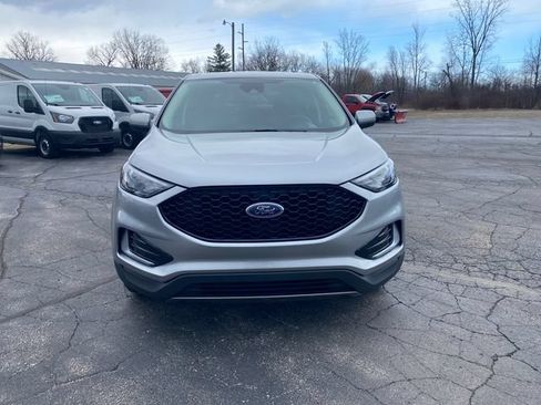 Used 2024 Ford Edge SEL AWD/4WD image 12