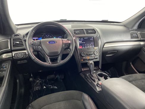 Used 2019 Ford Explorer XLT w/ Equipment Group 202A image 20