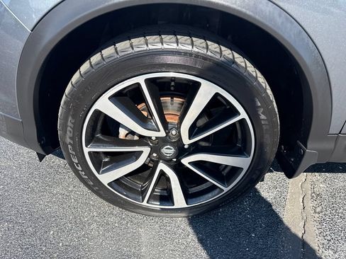 Used 2017 Nissan Rogue Sport SL AWD/4WD image 18