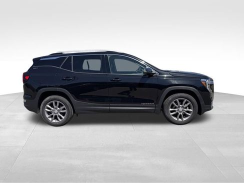 Used 2024 GMC Terrain SLT AWD/4WD image 26
