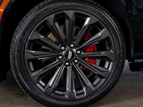 Used 2025 Cadillac Escalade ESV V image 10