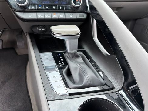 Certified 2023 Hyundai Elantra SEL w/ Convenience Package FWD image 18