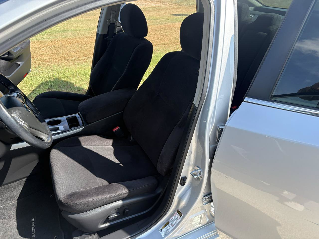 Used 2013 Nissan Altima 2.5 SV FWD image 42
