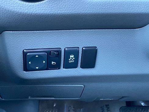 Used 2021 Nissan NV 3500 SL image 18