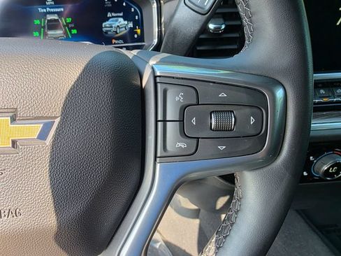 Used 2024 Chevrolet Silverado 1500 LT AWD/4WD image 28