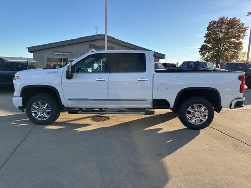 New 2026 Chevrolet Silverado 3500 High Country w/ Technology Package image 4