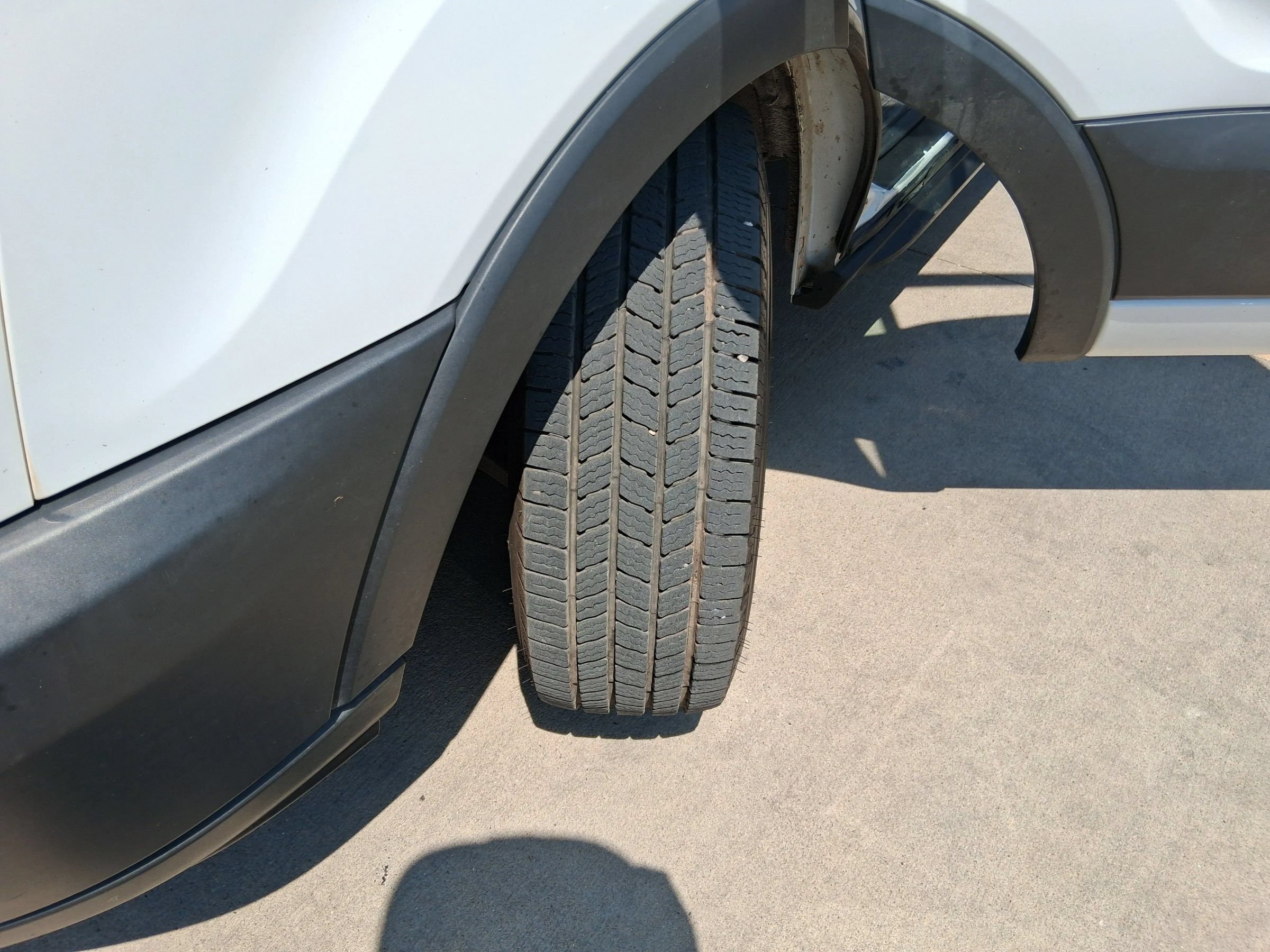 Used 2019 Ford Transit 150 XL RWD image 18