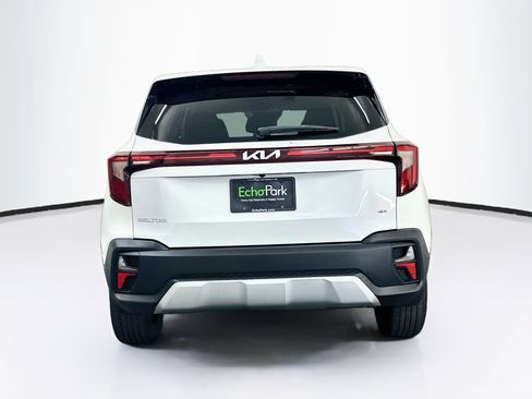Used 2024 Kia Seltos LX AWD/4WD image 7