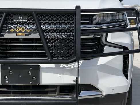 Certified 2024 Chevrolet Suburban LT w/ Luxury Package image 6