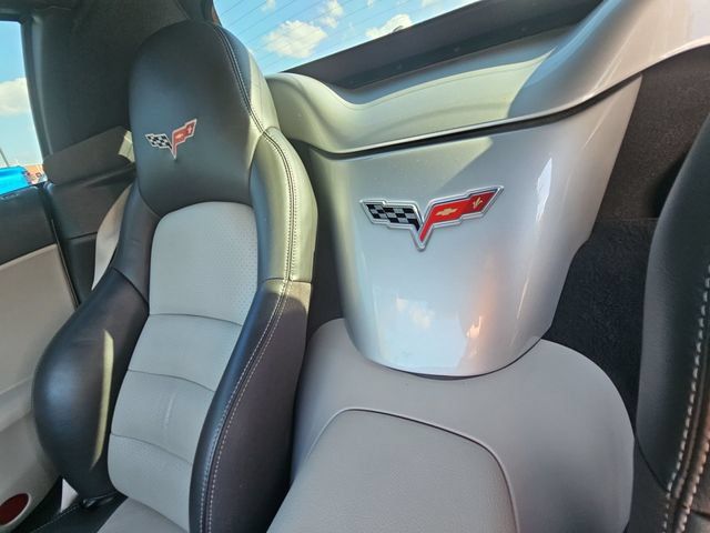Used 2008 Chevrolet Corvette Convertible w/ Preferred Equipment Group RWD image 28