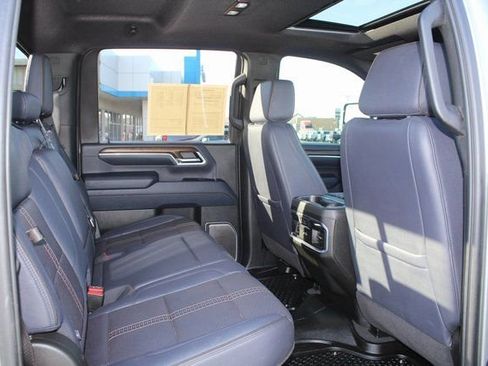 Used 2025 Chevrolet Silverado 2500 High Country w/ Technology Package image 20