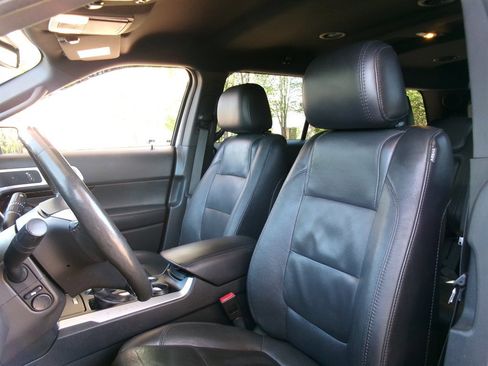 Used 2015 Ford Explorer Limited w/ Equipment Group 301A image 11