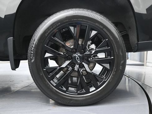 Used 2022 Chevrolet Silverado 1500 LTZ w/ LTZ Premium Package AWD/4WD image 14